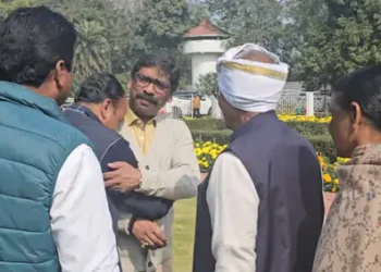 CM हेमंत सोरेन से ED की पूछताछ से पहले विधायकों ने की मुलाकात